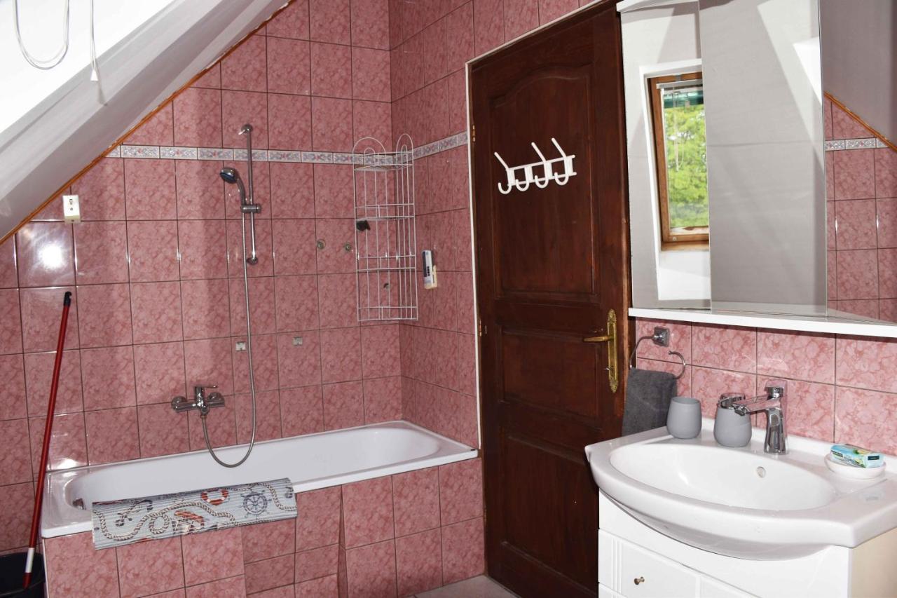 Pilikan Apartments - Park, Agroturism, Vineyard & Farm Cserszegtomaj Dış mekan fotoğraf