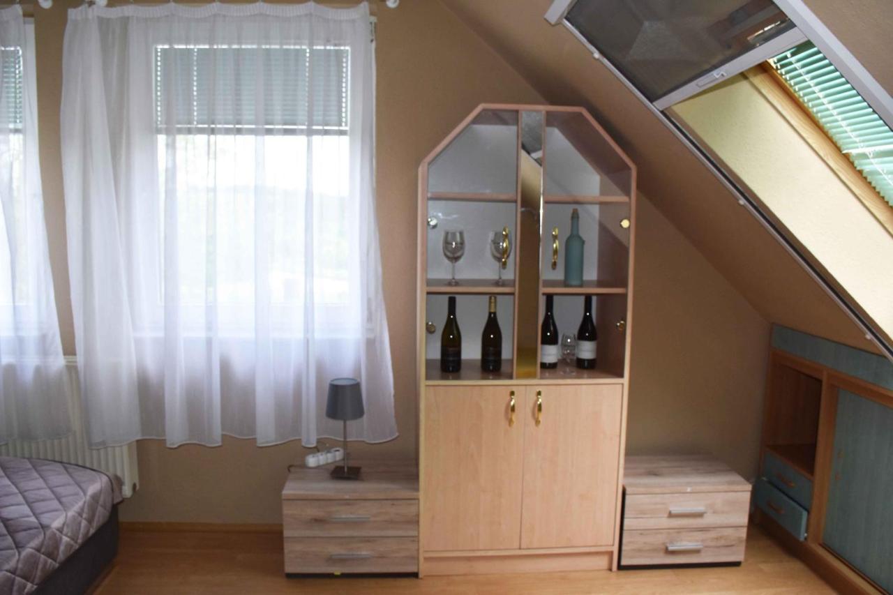 Pilikan Apartments - Park, Agroturism, Vineyard & Farm Cserszegtomaj Dış mekan fotoğraf