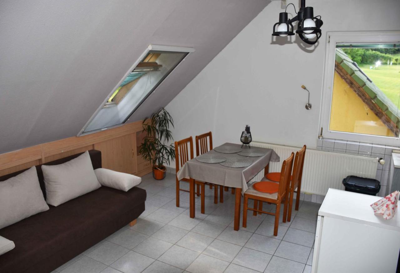 Pilikan Apartments - Park, Agroturism, Vineyard & Farm Cserszegtomaj Dış mekan fotoğraf