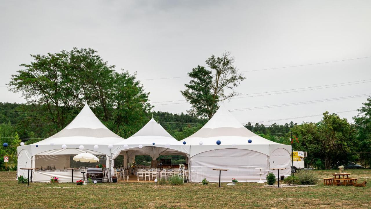 Pilikan Apartments - Park, Agroturism, Vineyard & Farm Cserszegtomaj Dış mekan fotoğraf